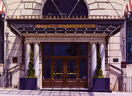 front entrance to Washington Hotel