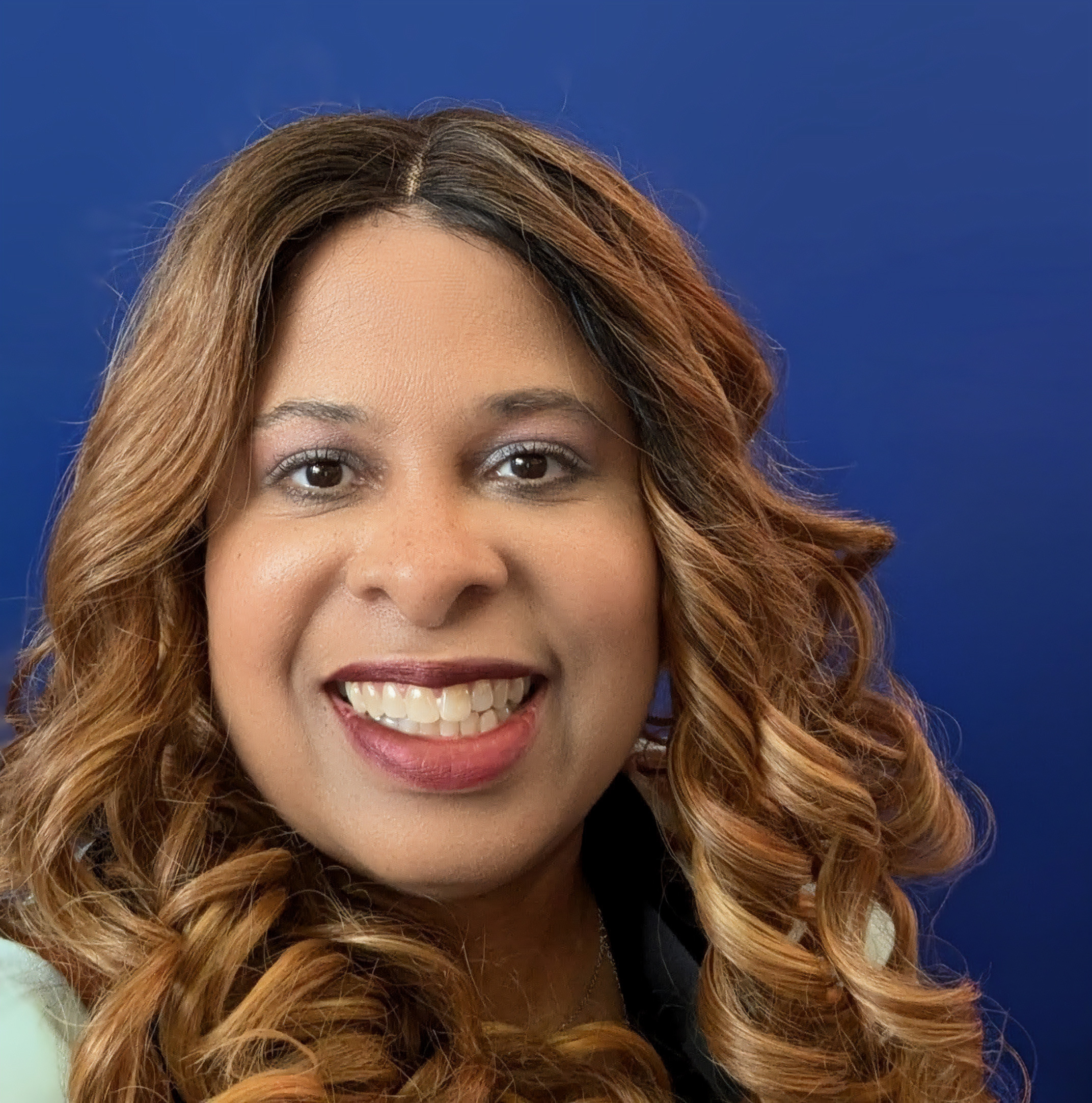 headshot of Leris Bernard headshot of Leris Bernard