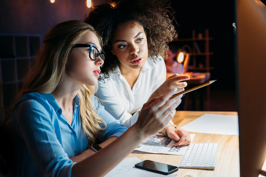 women_working